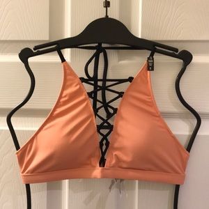 Top only ๐Victoriaโs Secret PINK Bikini High Neck